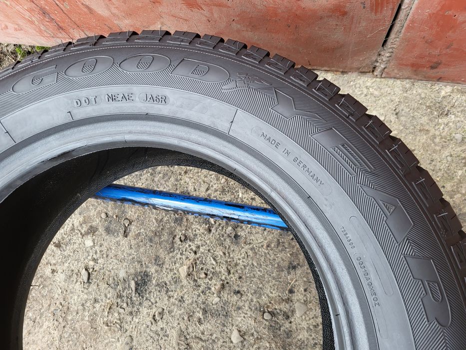 195/65/15 R15 GoodYear Vector 4Seasons 4шт ціна за 1шт шини