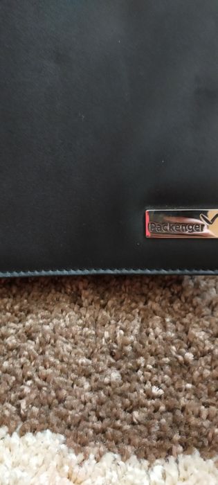 Продам портфель шкіра