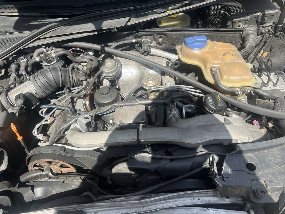 Audi A 6 2.5 TDI Ano 1999