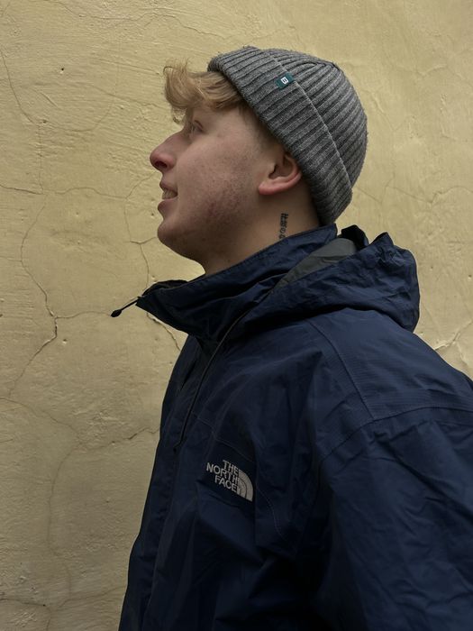 Синя куртка The North Face