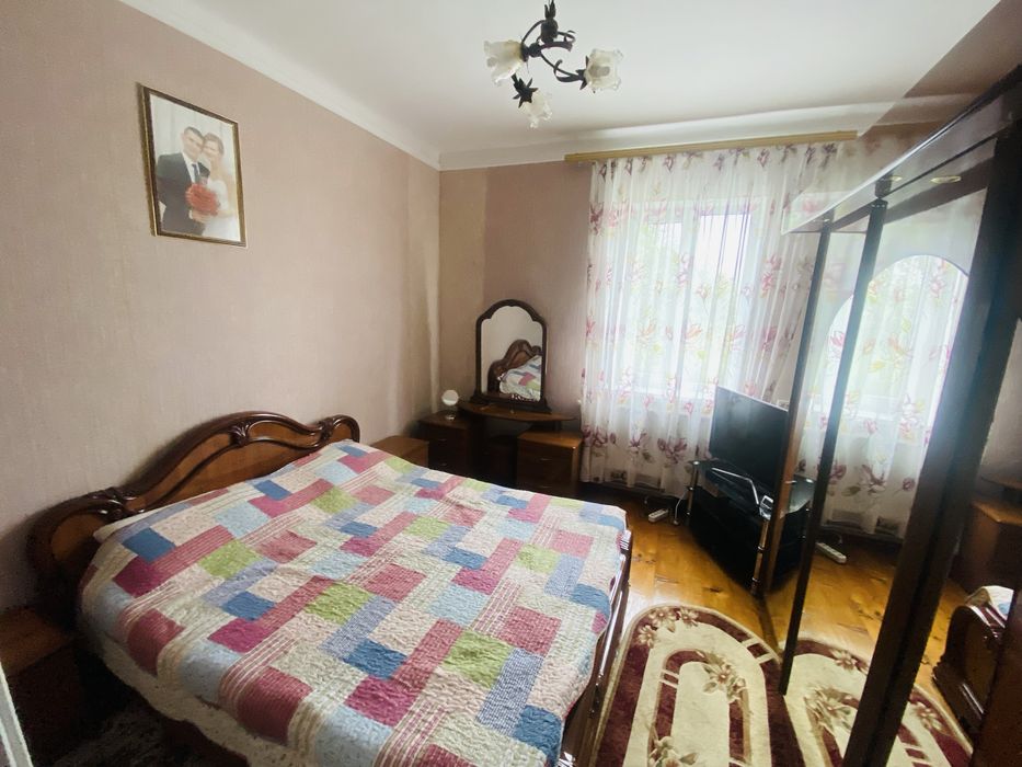 Продаж будинку Шипинці