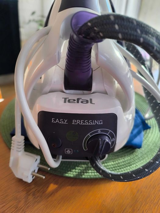 Stacja parowa generator pary Tefal  Easy Pressing