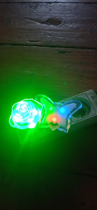 Продам светильники