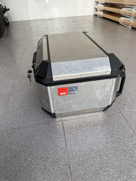 Top case givi trekker alaska