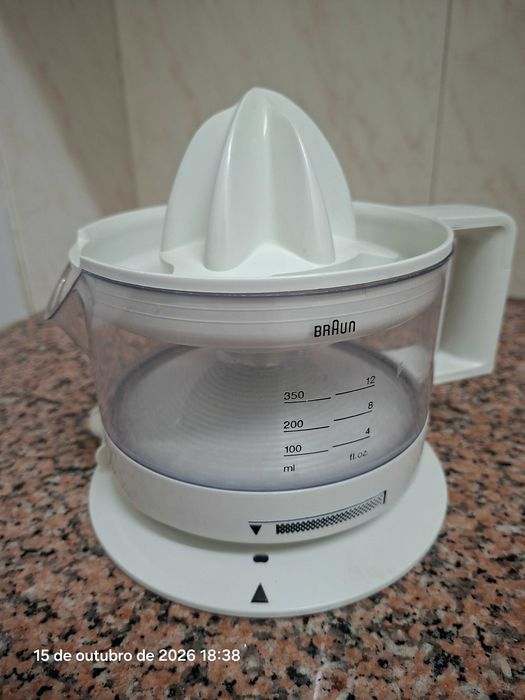 Espremedor de citrinos elétrico Braun