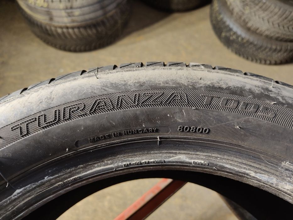 215/55R17 98W Bridgestone Turanza T005         L40/170A