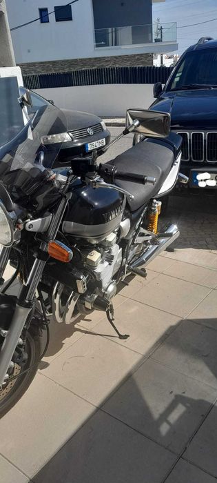 Mota XJR 1300 YAMAHA