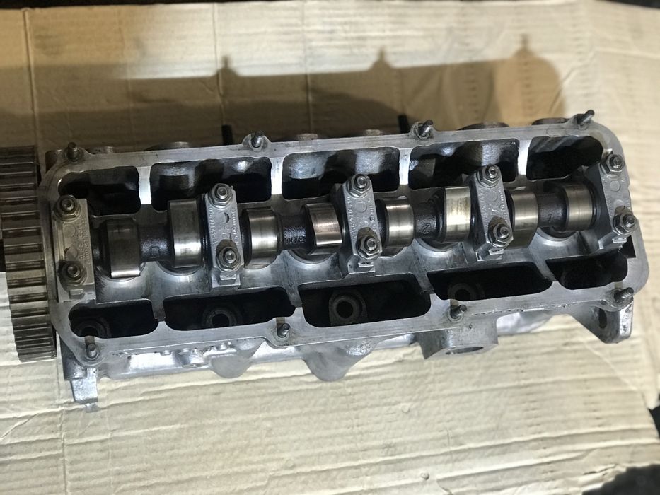 Головка блока цилиндров ГБЦ Audi 80, VW Passat B3 B4 Golf Vento Caddy Jetta, Seat Cordoba Ibiza Toledo 1.6 1.8 2.0 8V