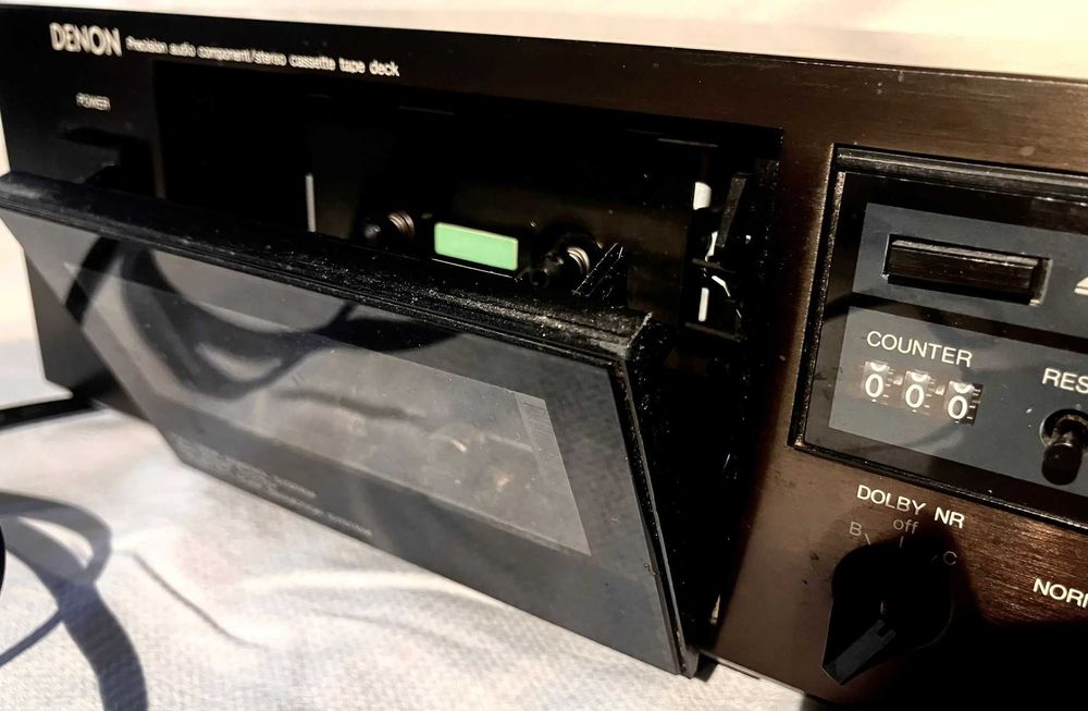 Leitor de K7 DENON DR-M07