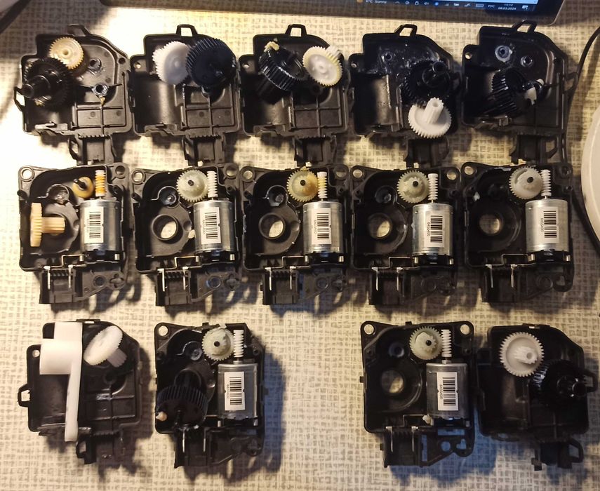 Моторчик привод заслонки печки Додж Джорни Dodge Journey