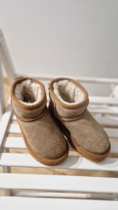 Buty śniegowce zimowe ocieplane botki wełniane typu ugg