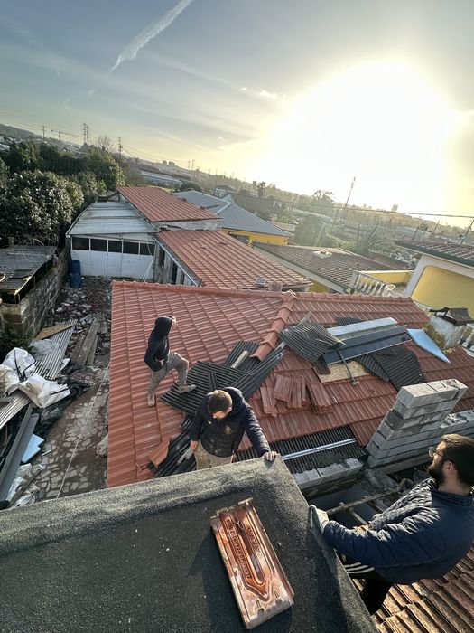 Empresa especializada em telhados.