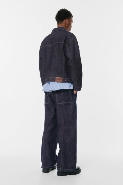 Джинсова куртка-тракер з кишенею pullandbear