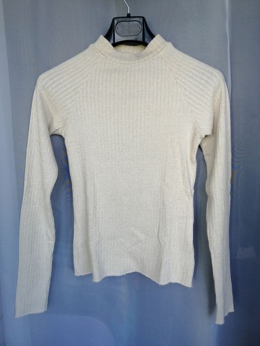 Camisola de malha elástica beje e dourada (tamanho XS)- PORTES GRÁTIS