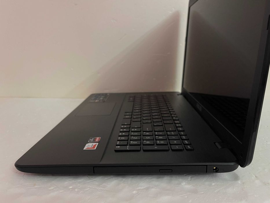 17.3" Экран!!  БОЛЬШОЙ ASUS X751B / Мощный проц. 9" покол / 8 RAM / SSD / + ГАРАНТИЯ!