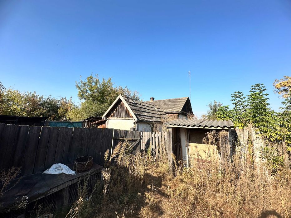 Цегляний будинок у с. Лоска, 4 кімнати, житловий стан RD