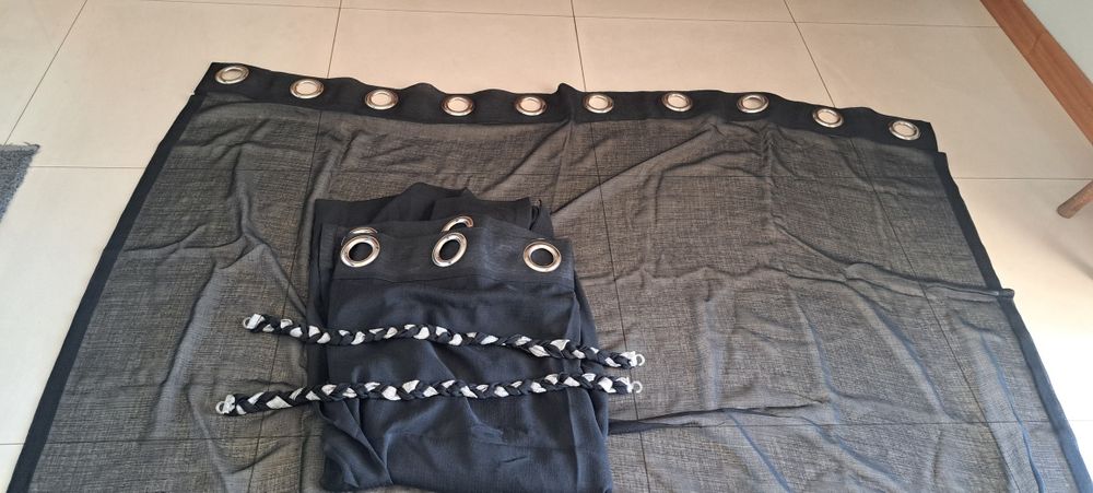 Cortinas com argolas incorporadas