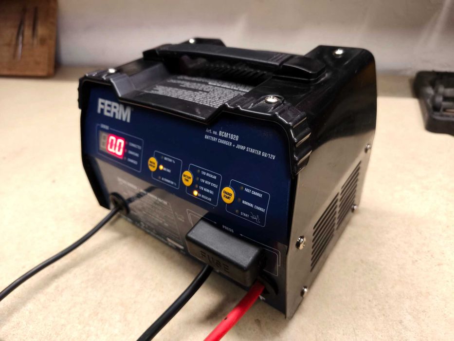 FERM BCM1020 prostownik ładowarka do akumulatorów 6V 12V rozruch 75A