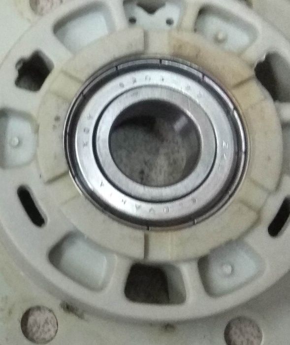 Блок подшипников Суппорт Whirlpool 46197309045