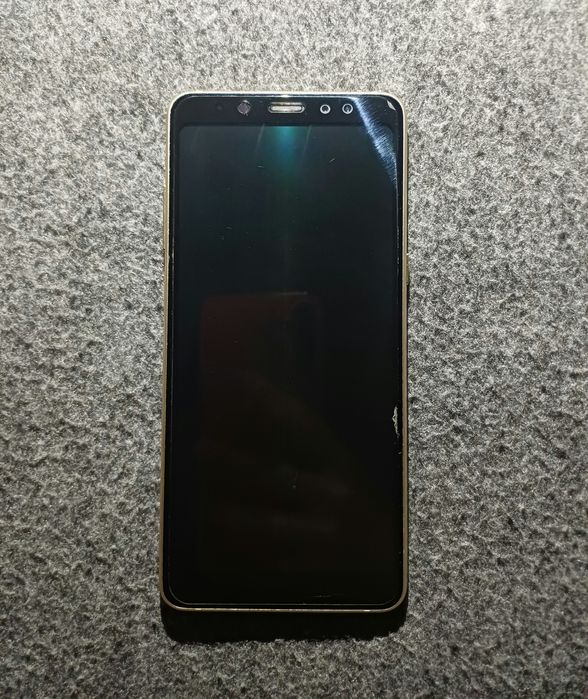 Samsung Galaxy A8+ 4/32гб