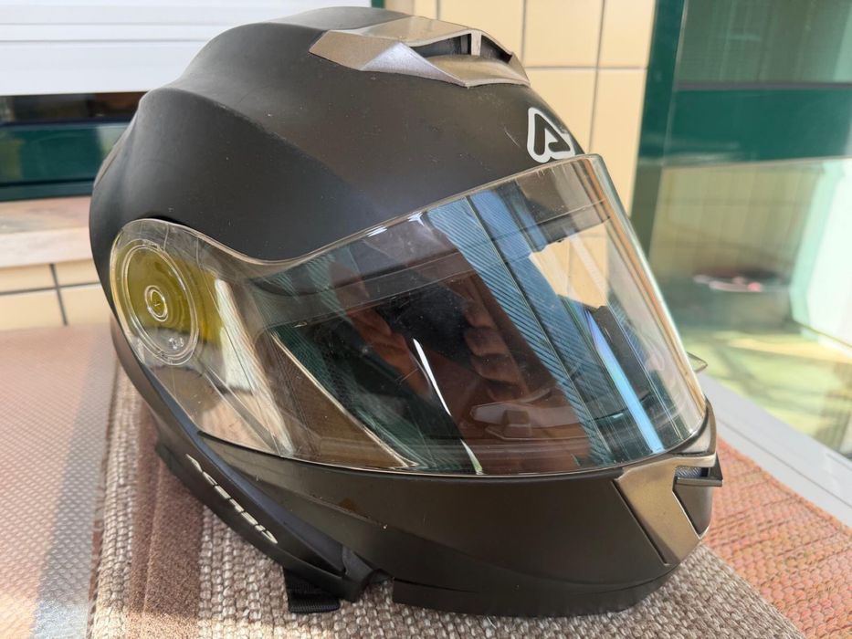 Capacete modular