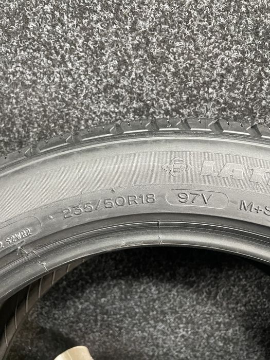 Michelin 235/50R18 Latitude Tour HP