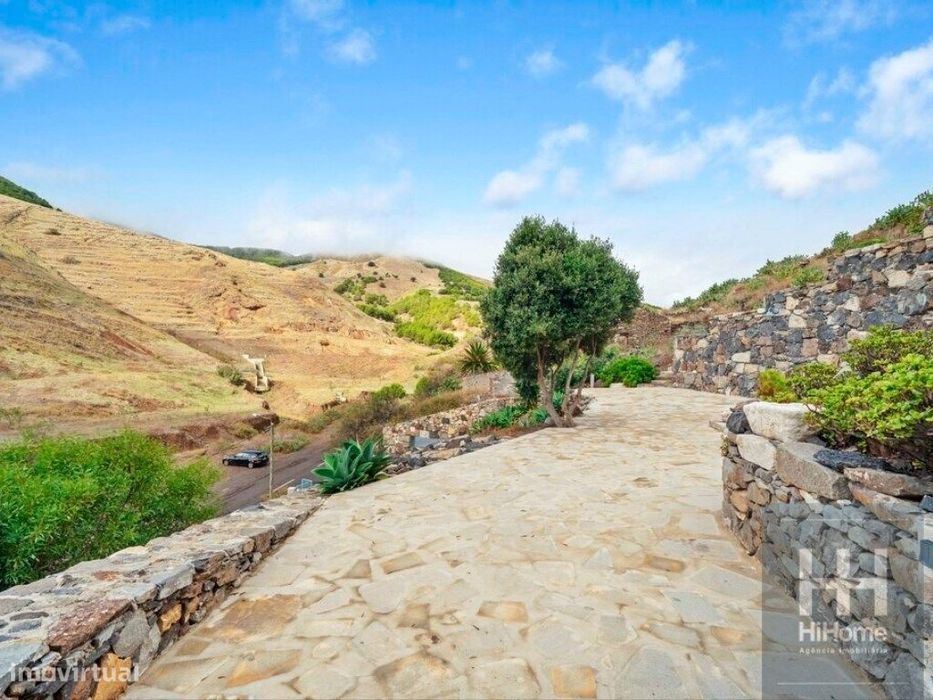 Um Refúgio Exclusivo no Coração da Natureza - Porto Santo