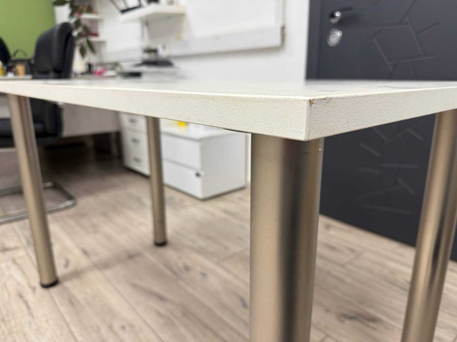 Столи офісні б/у в хорошому стані