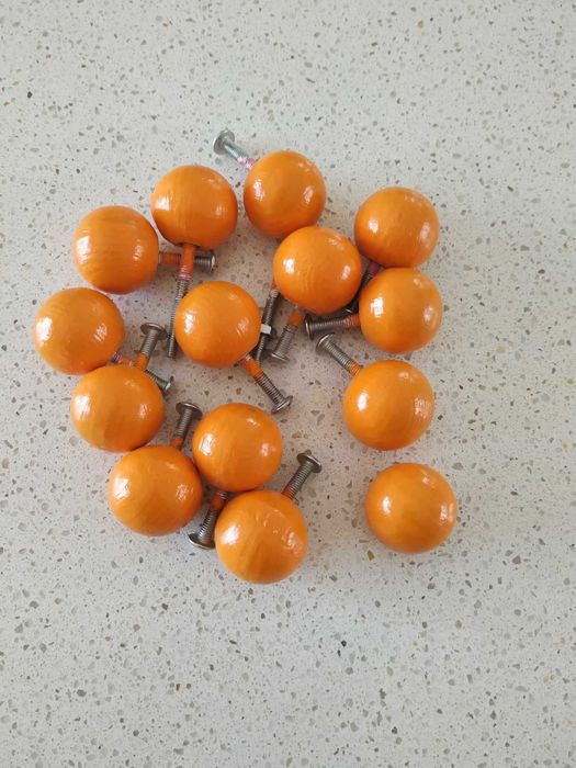 Puxadores gaveta com flor em madeira e pintados à mão