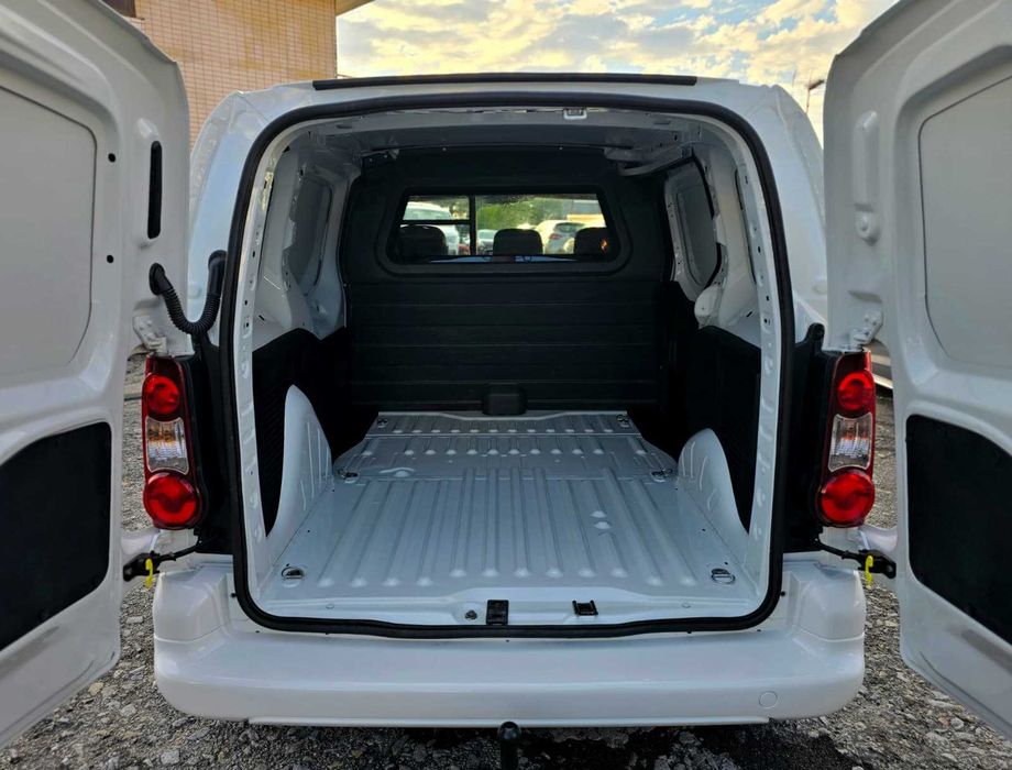 CITROEN BERLINGO L1 1.6HDI "3 LUGARES"