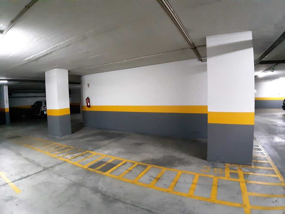 Garagem coberta em Avenidas Novas