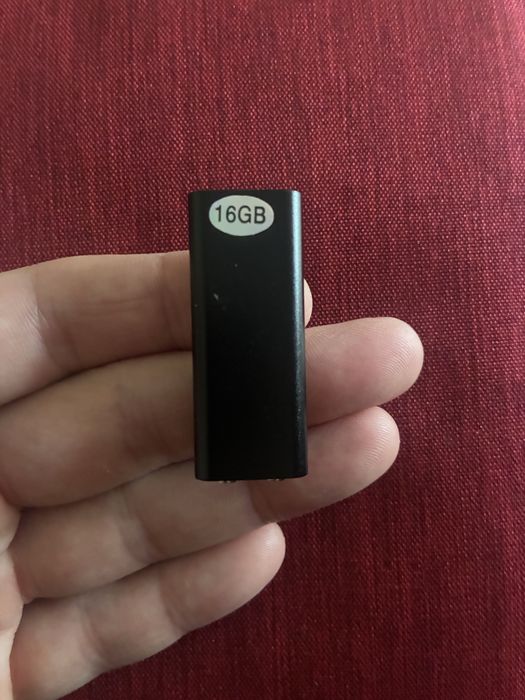 Міні диктофон з активацією голосом Savetek 200, 8, 16 гбайт Mp3, 15годин
