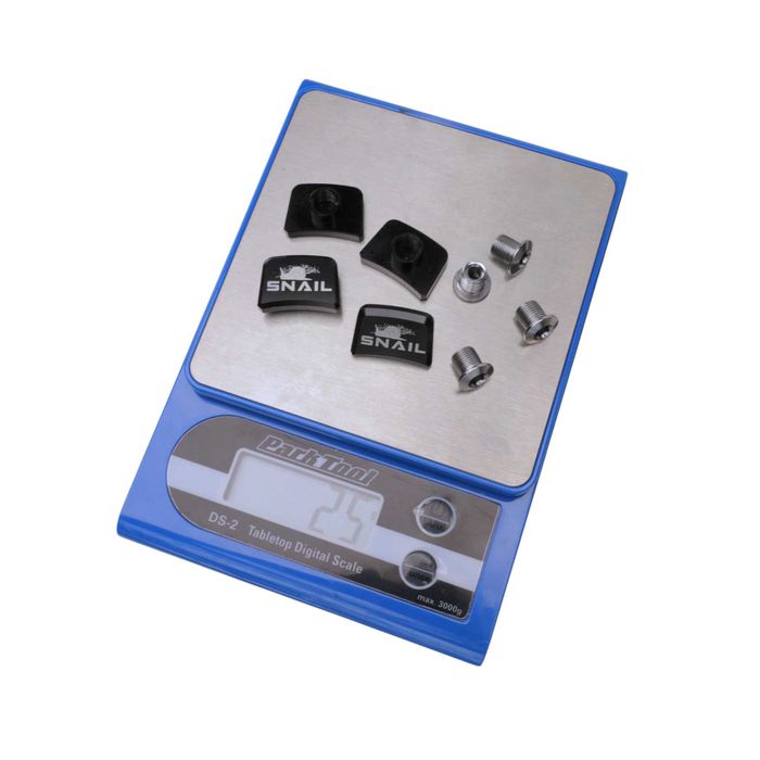 Zestaw 4 śruby kominy zaślepki zębatek zębatki korby czarne snail