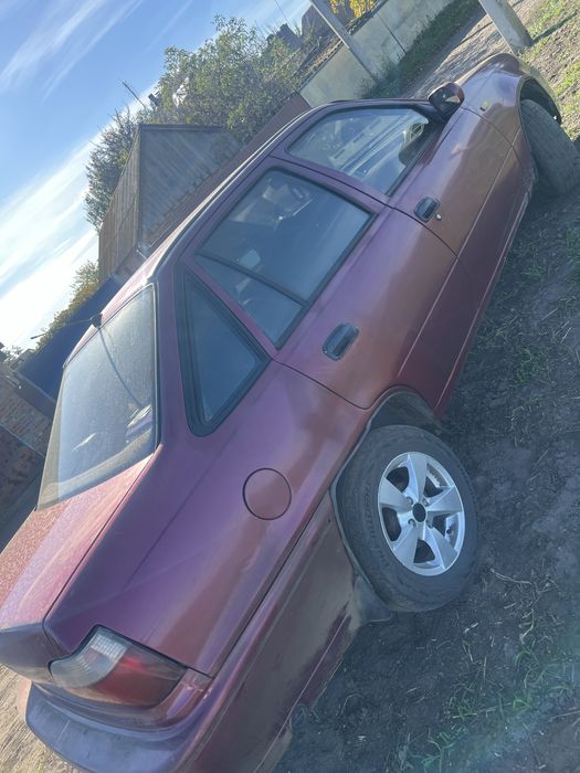 автомобіль DAEWOO NEXIA