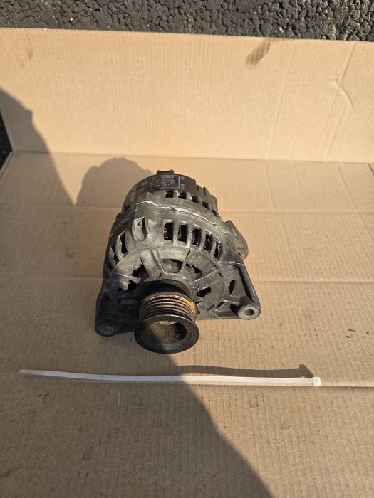Генератор BMW E46 1.9 1998-2006 0123325011 бмв е46