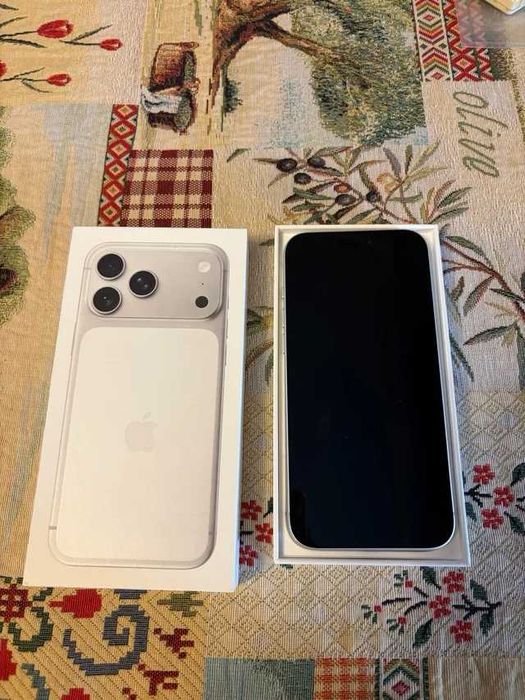 iPhone 17 Pro Max 256GB Prateado – Como Novo