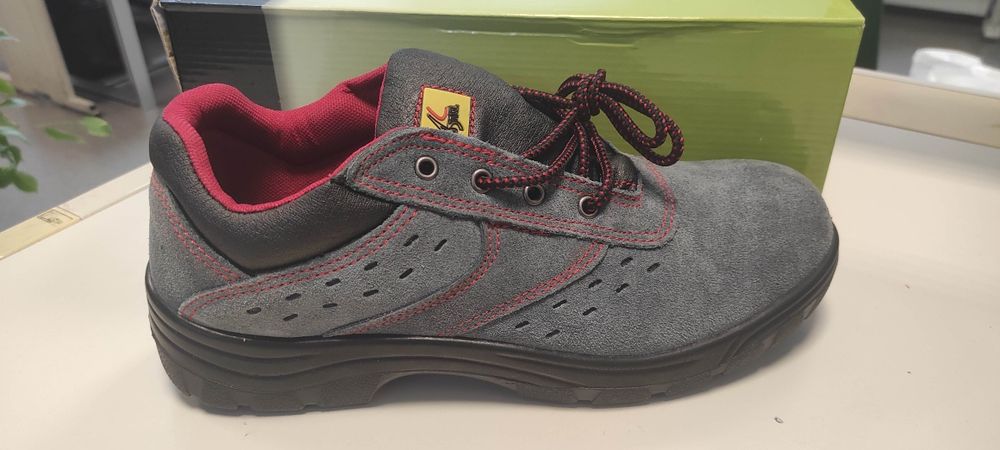 Sapatos de trabalho/segurança