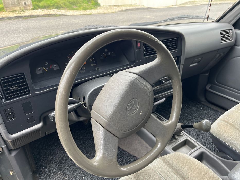 Toyota Hilux 2.4 Diesel Dir. Assistida