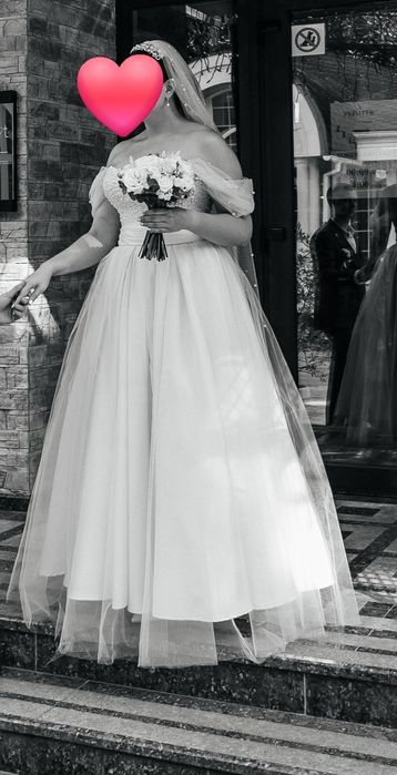 Весільна сукня +фата