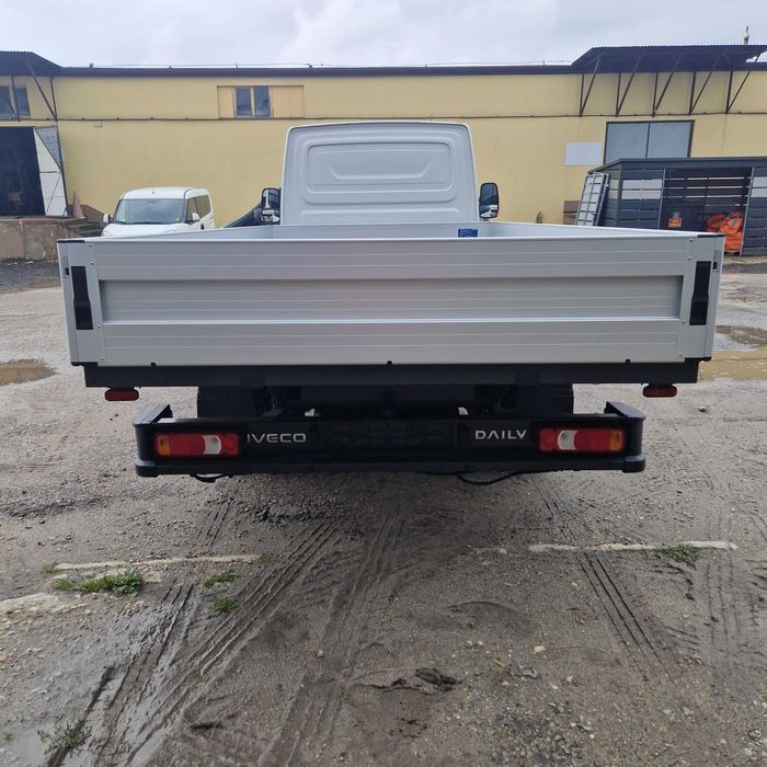 nowa skrzynia ładunkowa, paka do IVECO renomowanej firmy SCATTOLINI