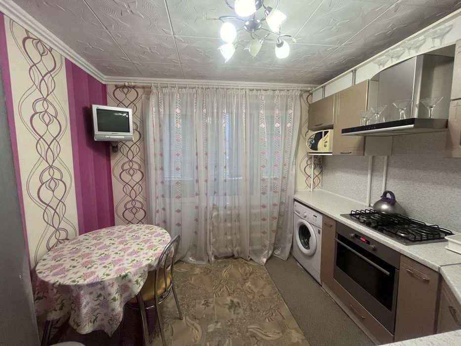 Продам 2- кімнатну квартиру ЦЕНТР