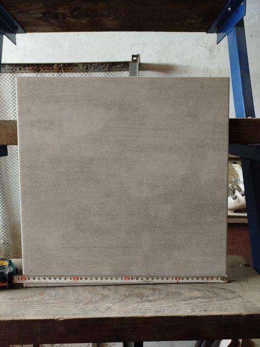 Плитка керамическая.