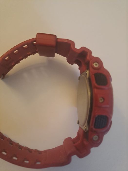 Casio G-Shock GA-110 / Red Edition – pancerny, masywny, 20BAR!
