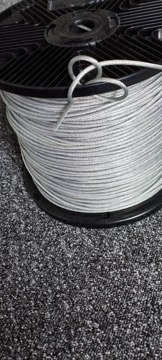 Linka stalowa fi2/3 w oplocie PCV 190 metrów