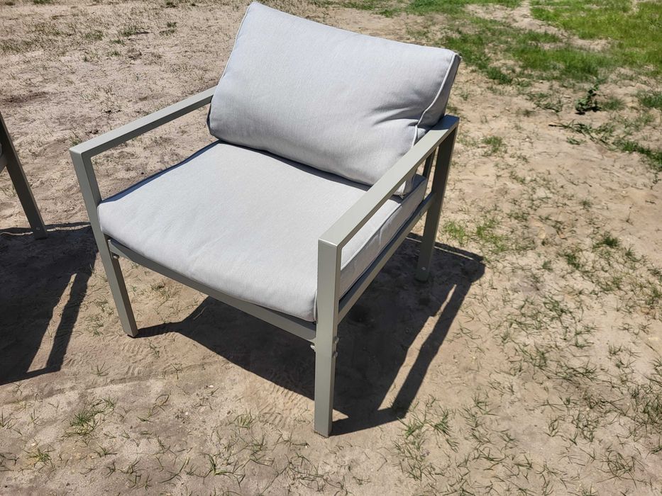 Conjunto jardim 4 lugares c/ mesa