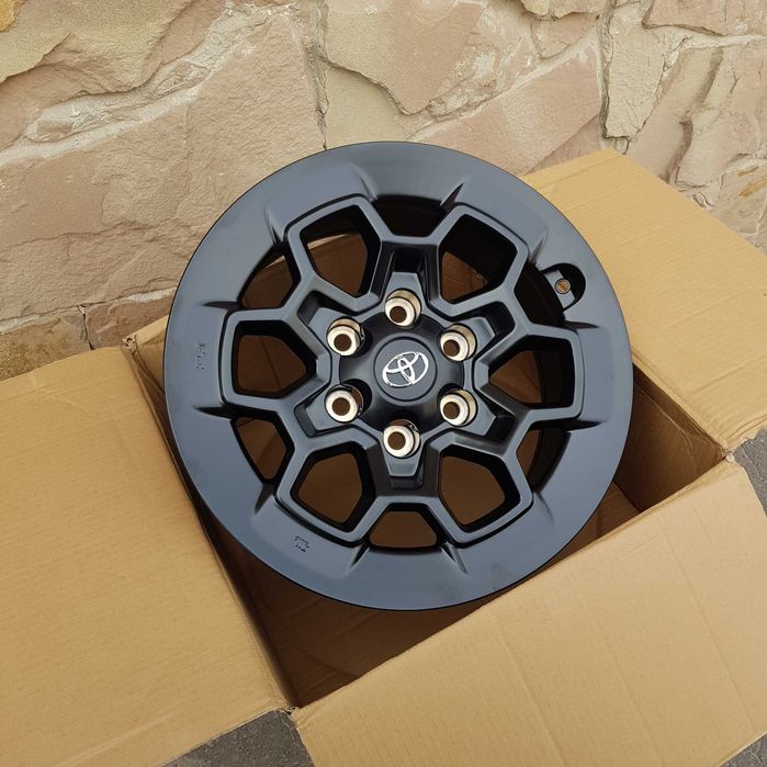 Диски Toyota НОВІ R17 6x139.7 Land Cruiser Prado 120 150 Mitsubishi Pajero L200
