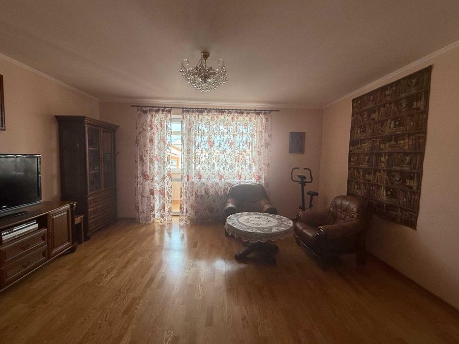 Продам 2кім.квартиру вул.Грушевського,парк Перемоги,м.Бровари DM