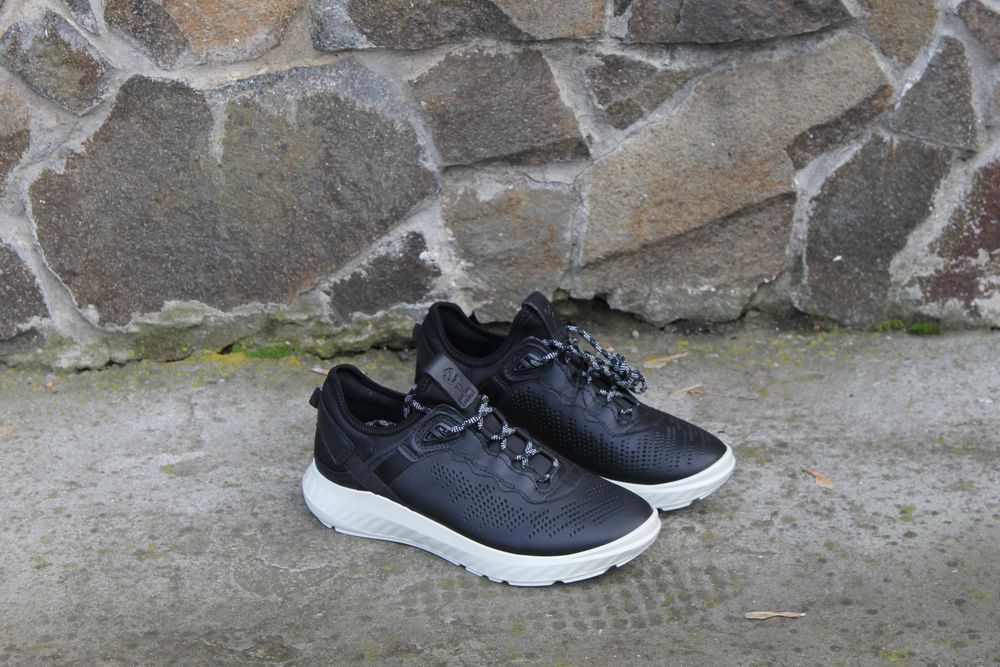 Шкіряні кросівки Ecco St.1 38 розмір