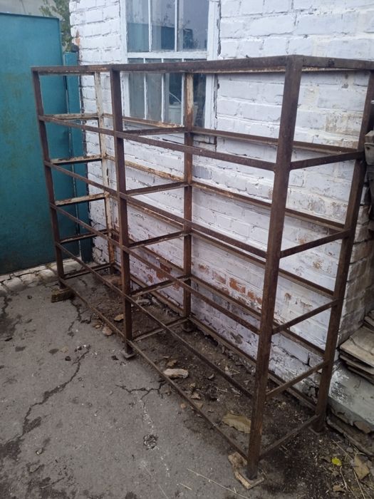 Продам стойки на Лавочку