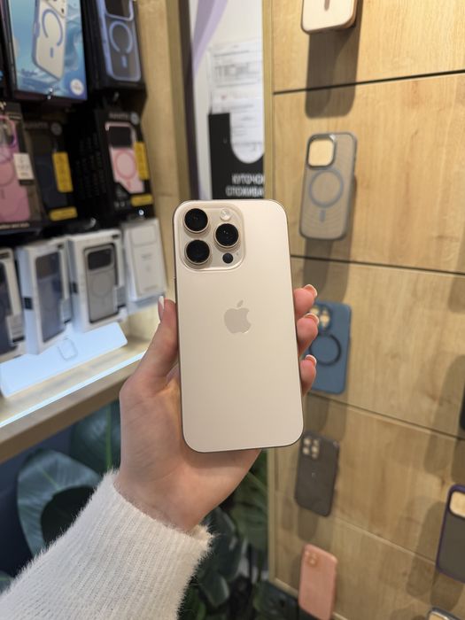 iPhone 16 Pro 256GB Desert